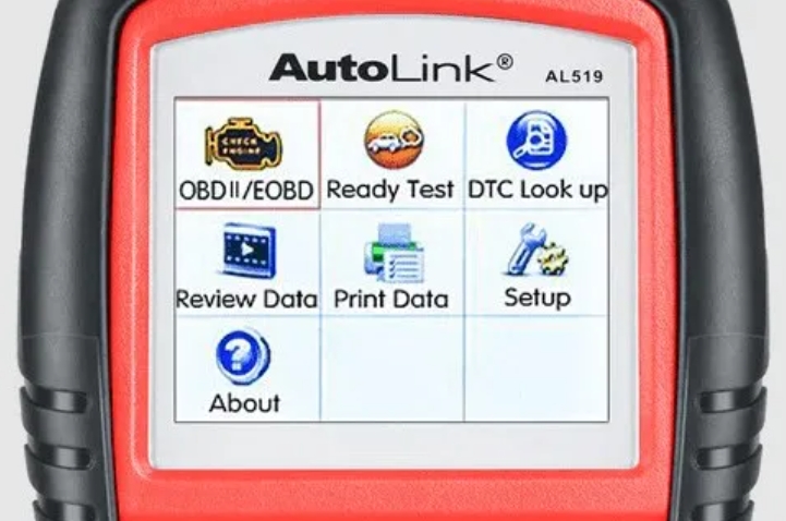 How to read and clear fault codes using the OBD-II scan tool during engine diagnosis?